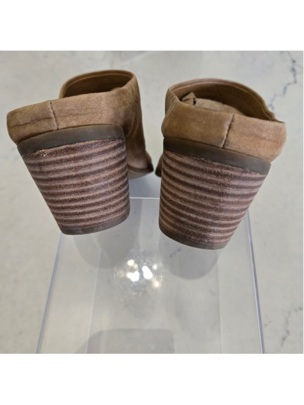 Women's Lucky Brand Tan Suede Mules Size 7.5 - Picture 4 of 11